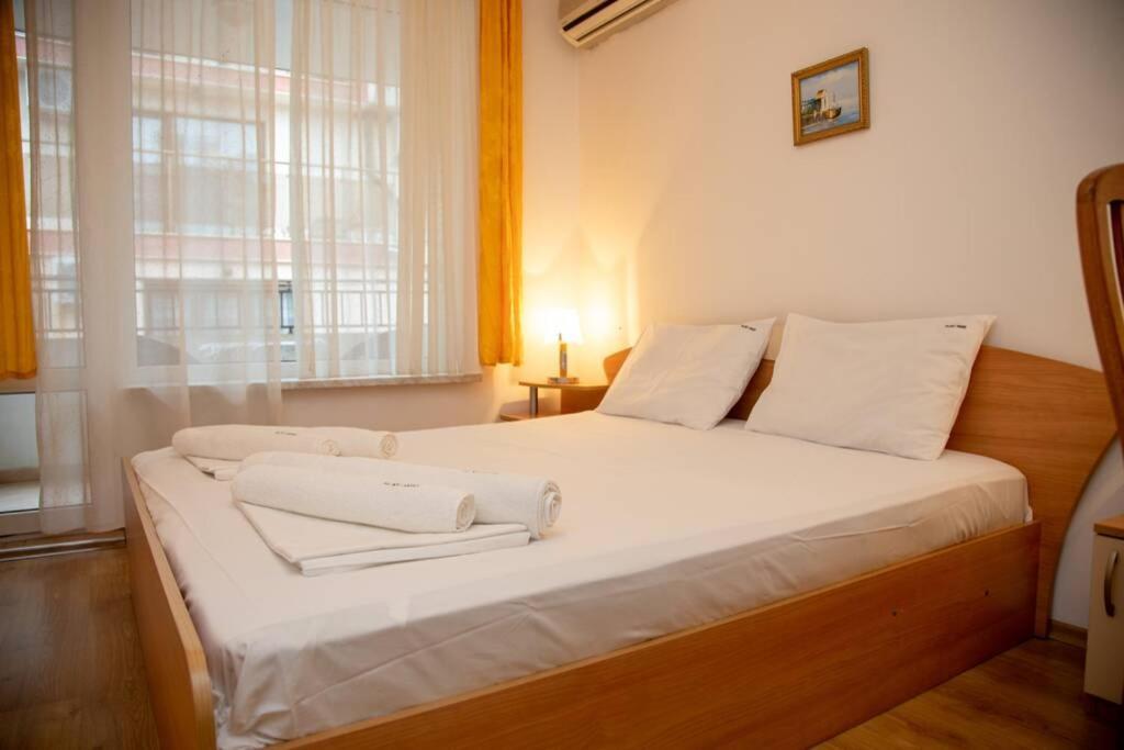 Convenient 1-Bedroom Flat Next To Harmanite Beach 소조폴 외부 사진